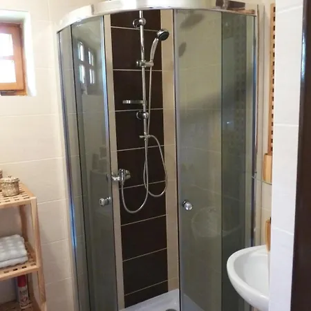 Iva בקתה אוסקדניצה